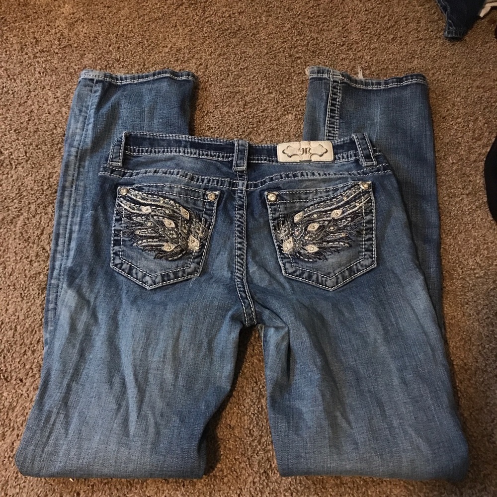 Bootcut Miss Me jeans! Size 29 like new, worn only a couple times!